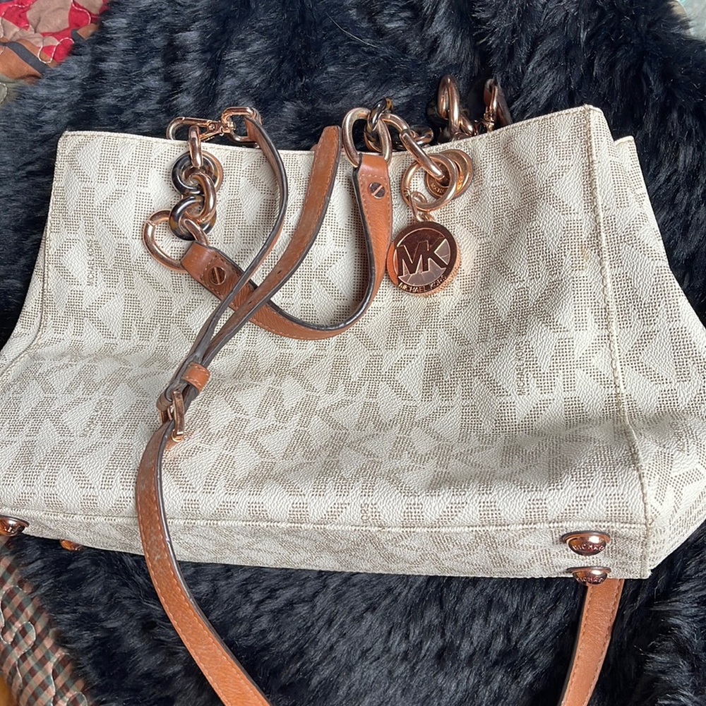 Michael Kors White Shoulder bag